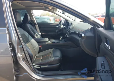 2022 Nissan Altima Sr Fwd z USA, uszkodzony, nr VIN 1N4BL4CV3NN399842